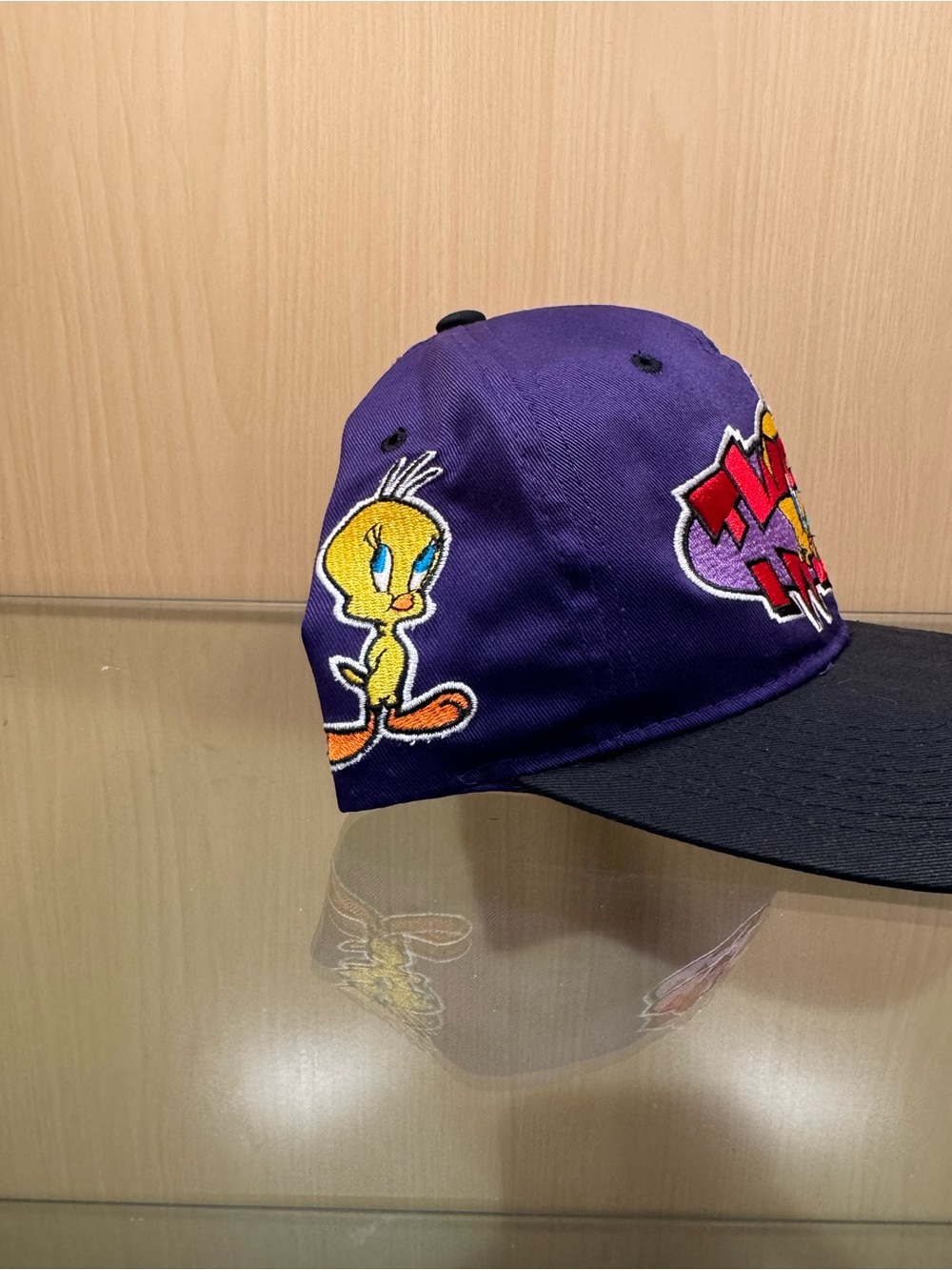 Vintage 1997 Looney Tunes Tweety Bird SnapBack Hat - Picture 2 of 6